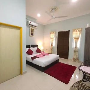  Inn Ku's Roomstay